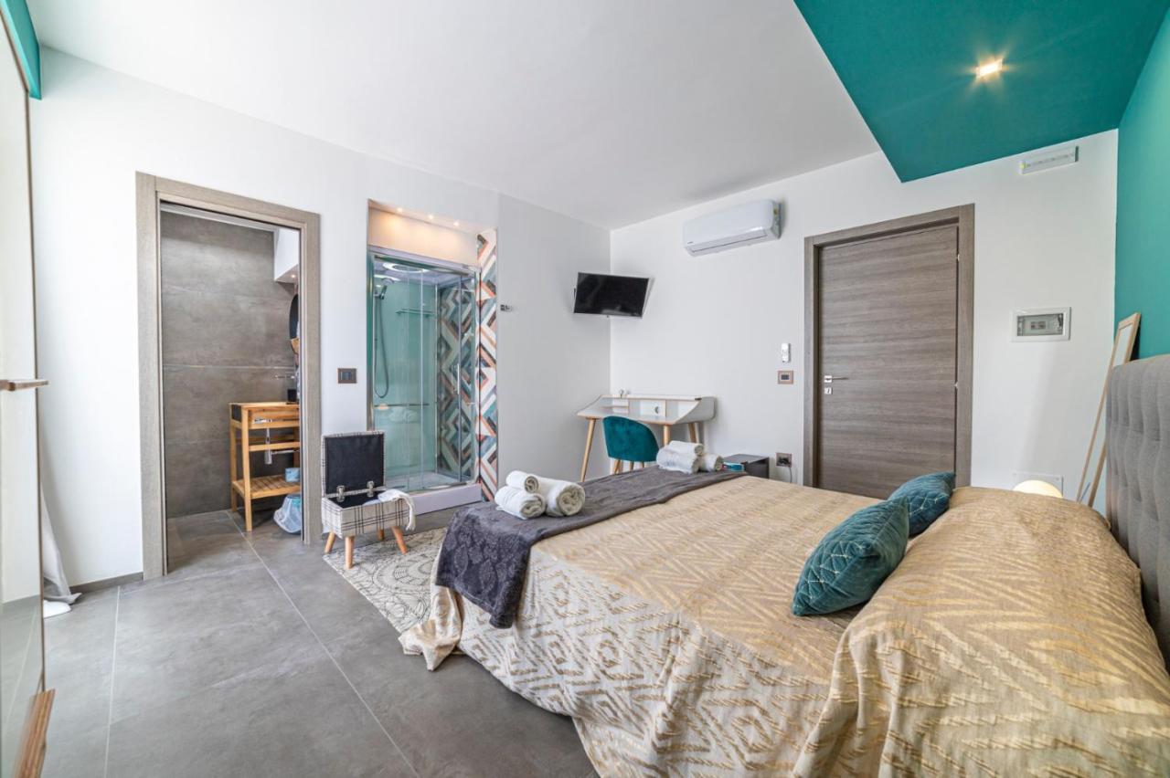 פורטו צ'זראו Albergo Piazza Risorgimento מראה חיצוני תמונה