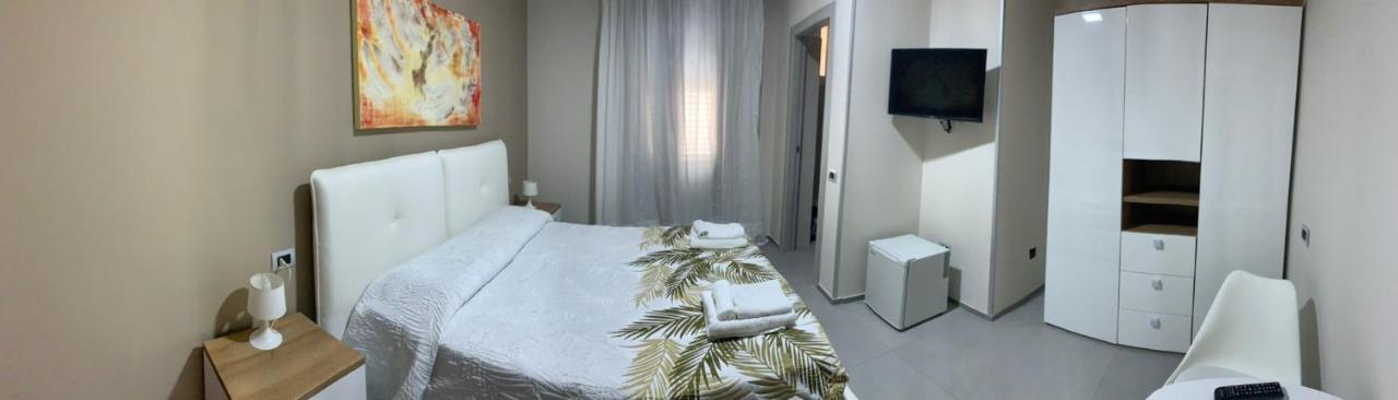 פורטו צ'זראו Albergo Piazza Risorgimento מראה חיצוני תמונה