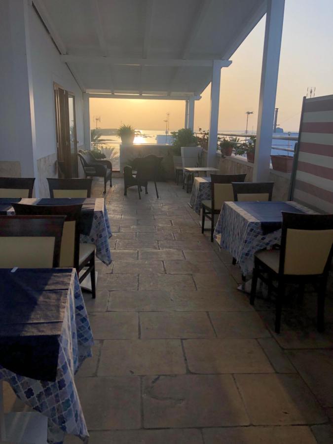פורטו צ'זראו Albergo Piazza Risorgimento מראה חיצוני תמונה
