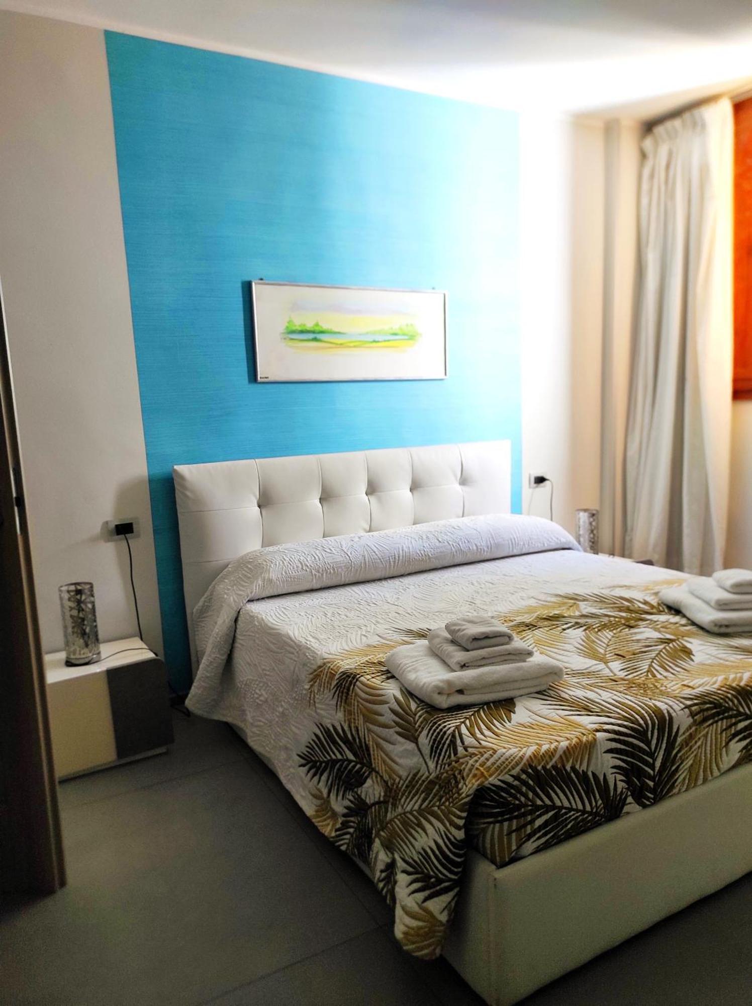 פורטו צ'זראו Albergo Piazza Risorgimento מראה חיצוני תמונה